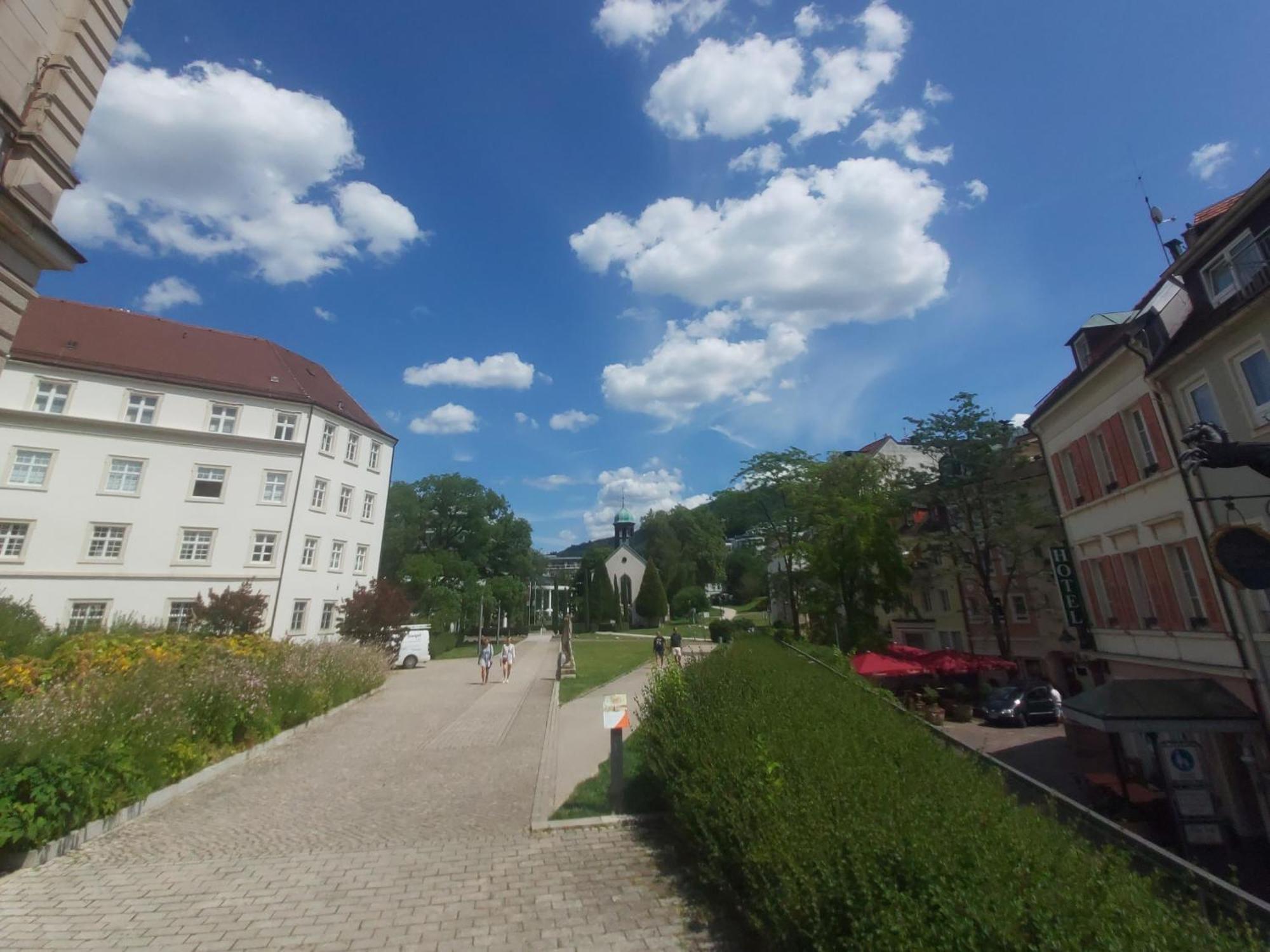 Gemuetliches J&L Apartment Nahe Des Hauptbahnhofes Baden-Baden Eksteriør bilde