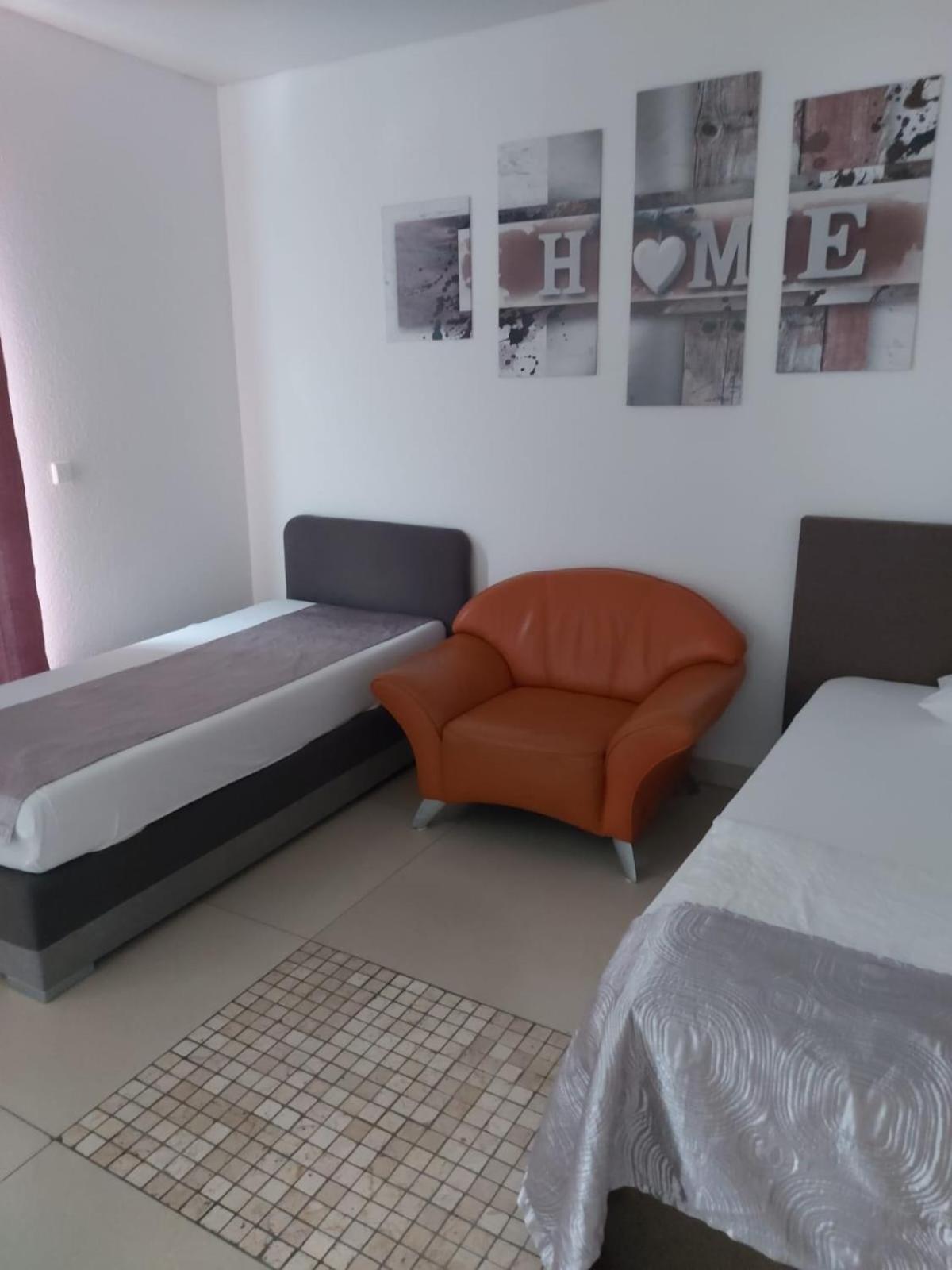 Gemuetliches J&L Apartment Nahe Des Hauptbahnhofes Baden-Baden Eksteriør bilde